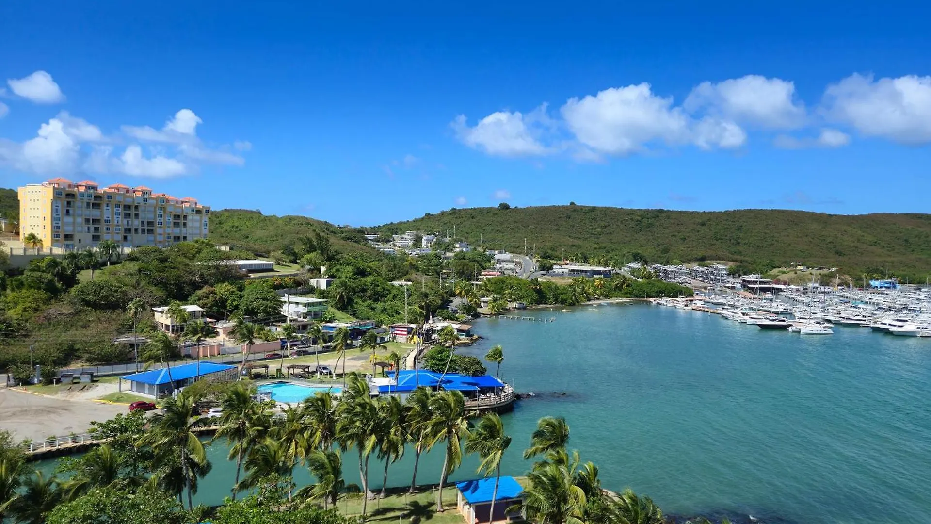 Apartment Spacious Waterfront Apartment, Great Views & More! Fajardo